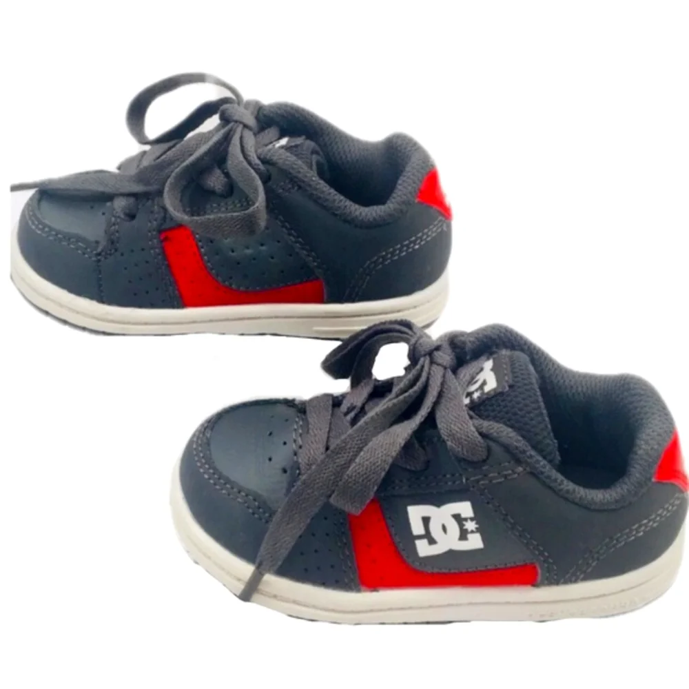 DC Toddler Gray/Red Leather Sneakers Size 5T